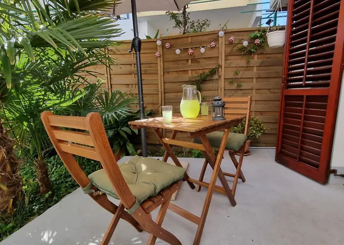 Apartment Vesna With Terrace