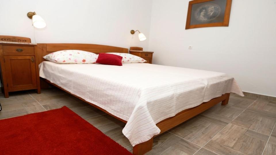 Vesna With Terrace Apartment